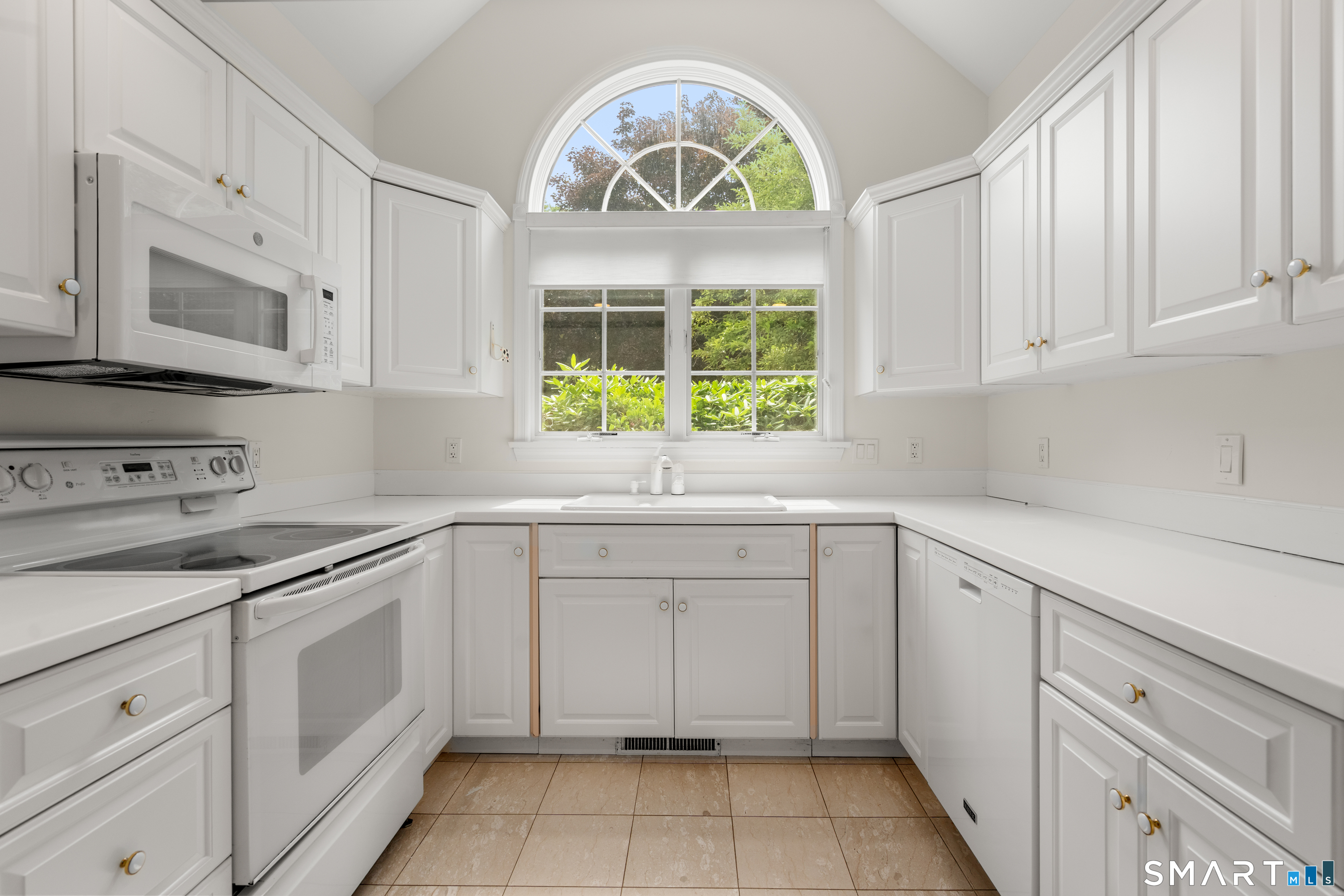 20 Carrie Circle Fairfield CT 06825