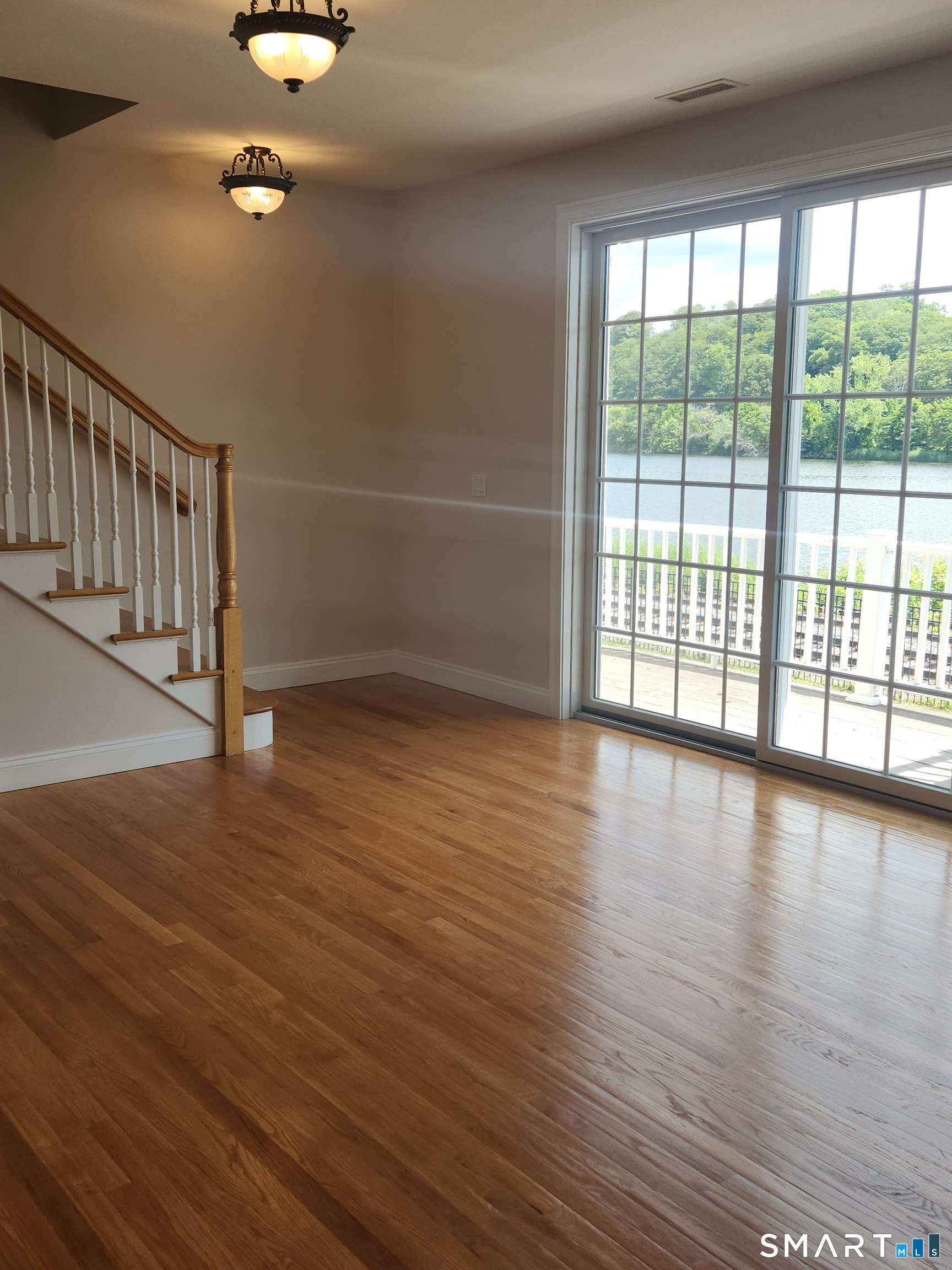 190 South Thames Street Norwich CT 06360