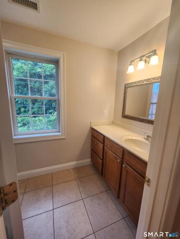 190 South Thames Street Norwich CT 06360
