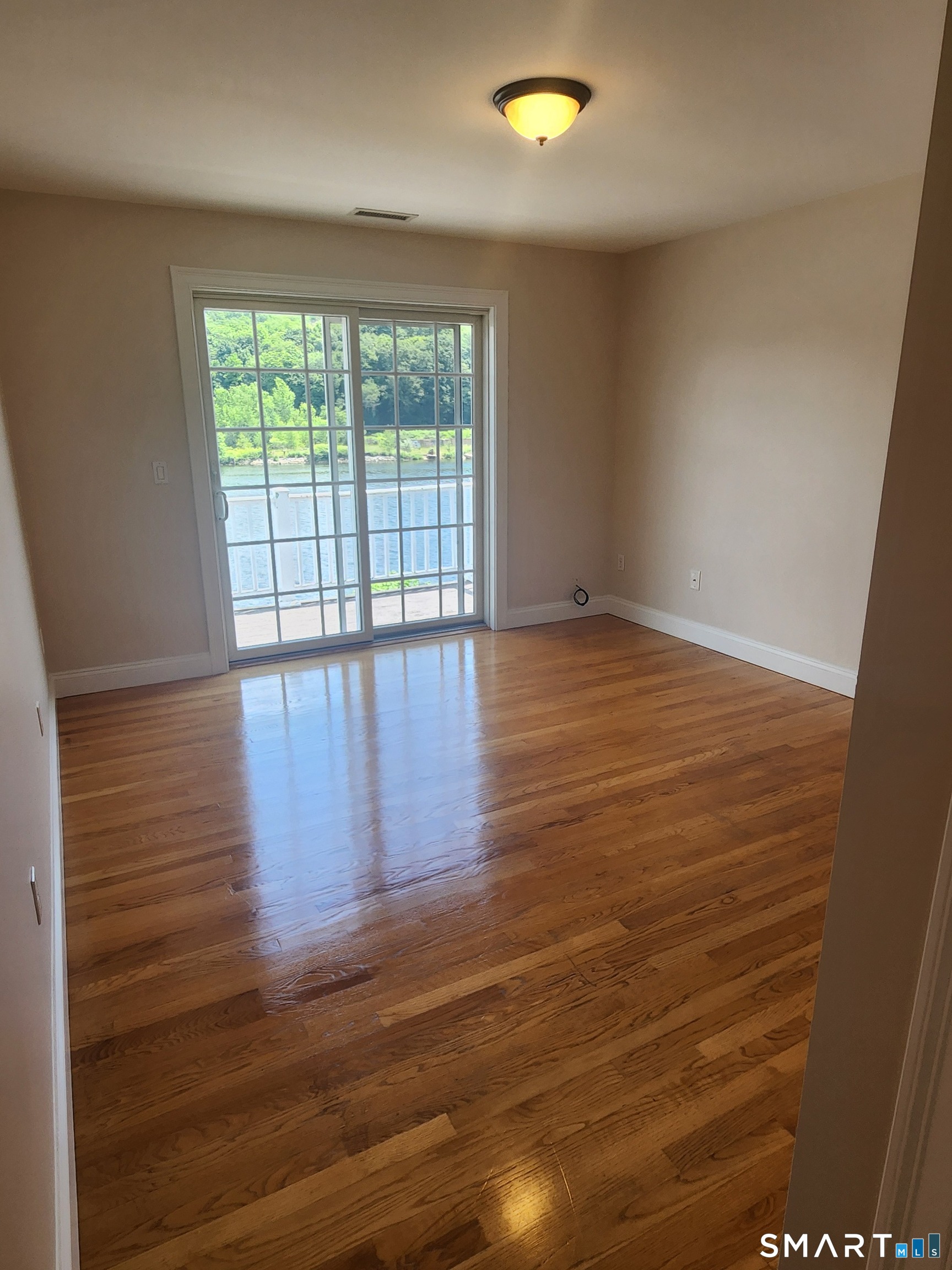 190 South Thames Street Norwich CT 06360