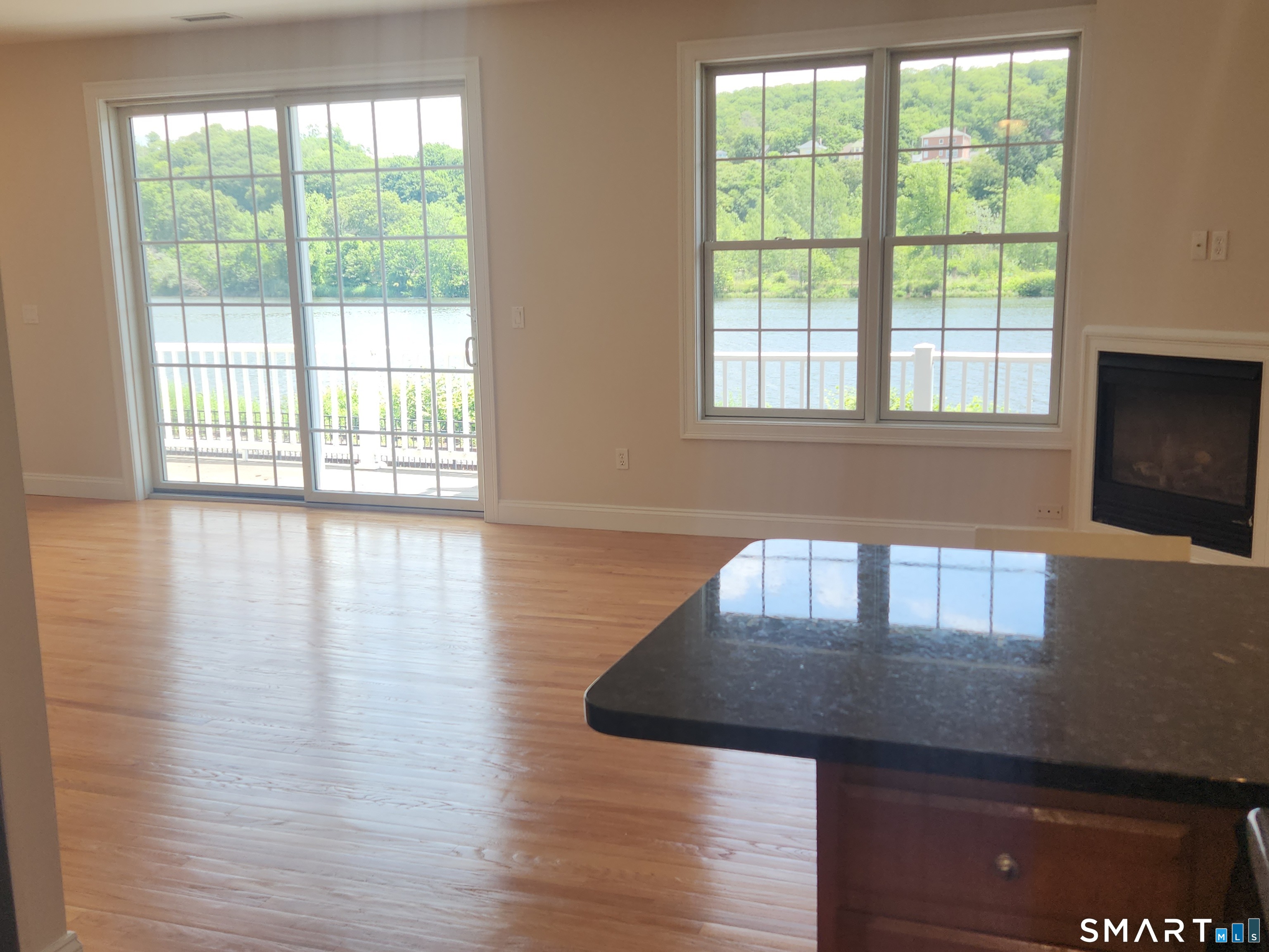 190 South Thames Street Norwich CT 06360
