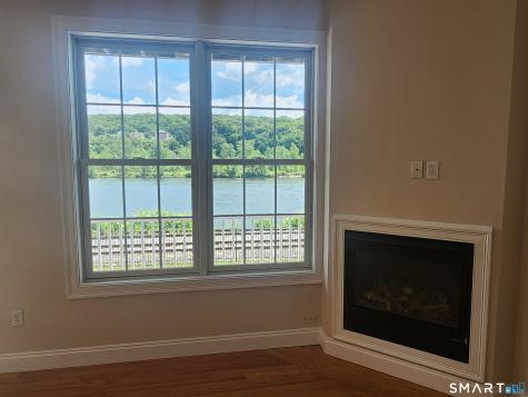 190 South Thames Street Norwich CT 06360