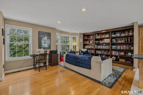 17 Parkwoods Drive Norwich CT 06360