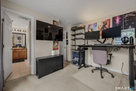 17 Parkwoods Drive Norwich CT 06360