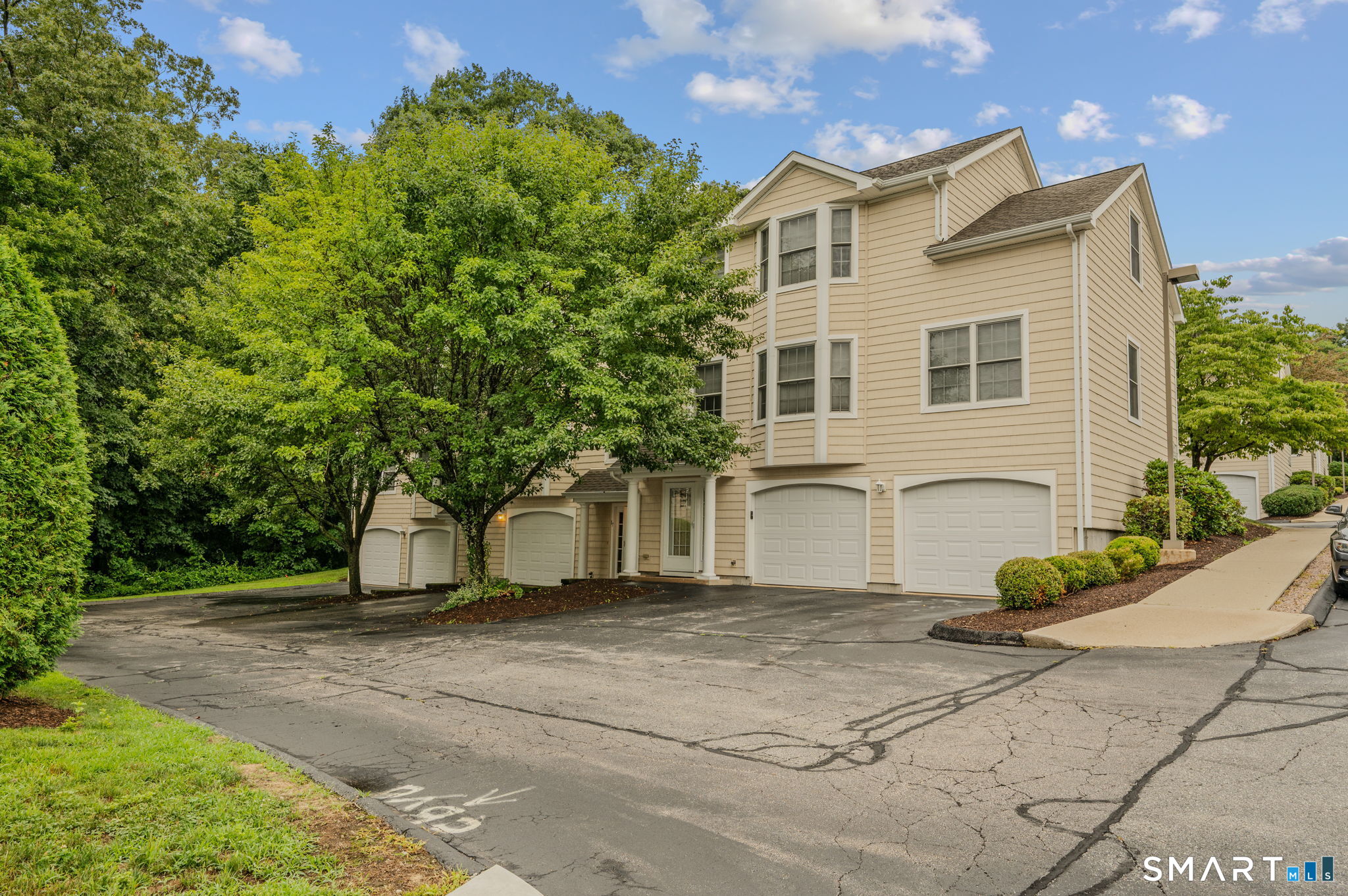 17 Parkwoods Drive Norwich CT 06360