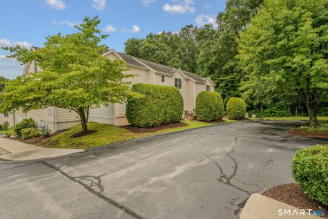 17 Parkwoods Drive Norwich CT 06360