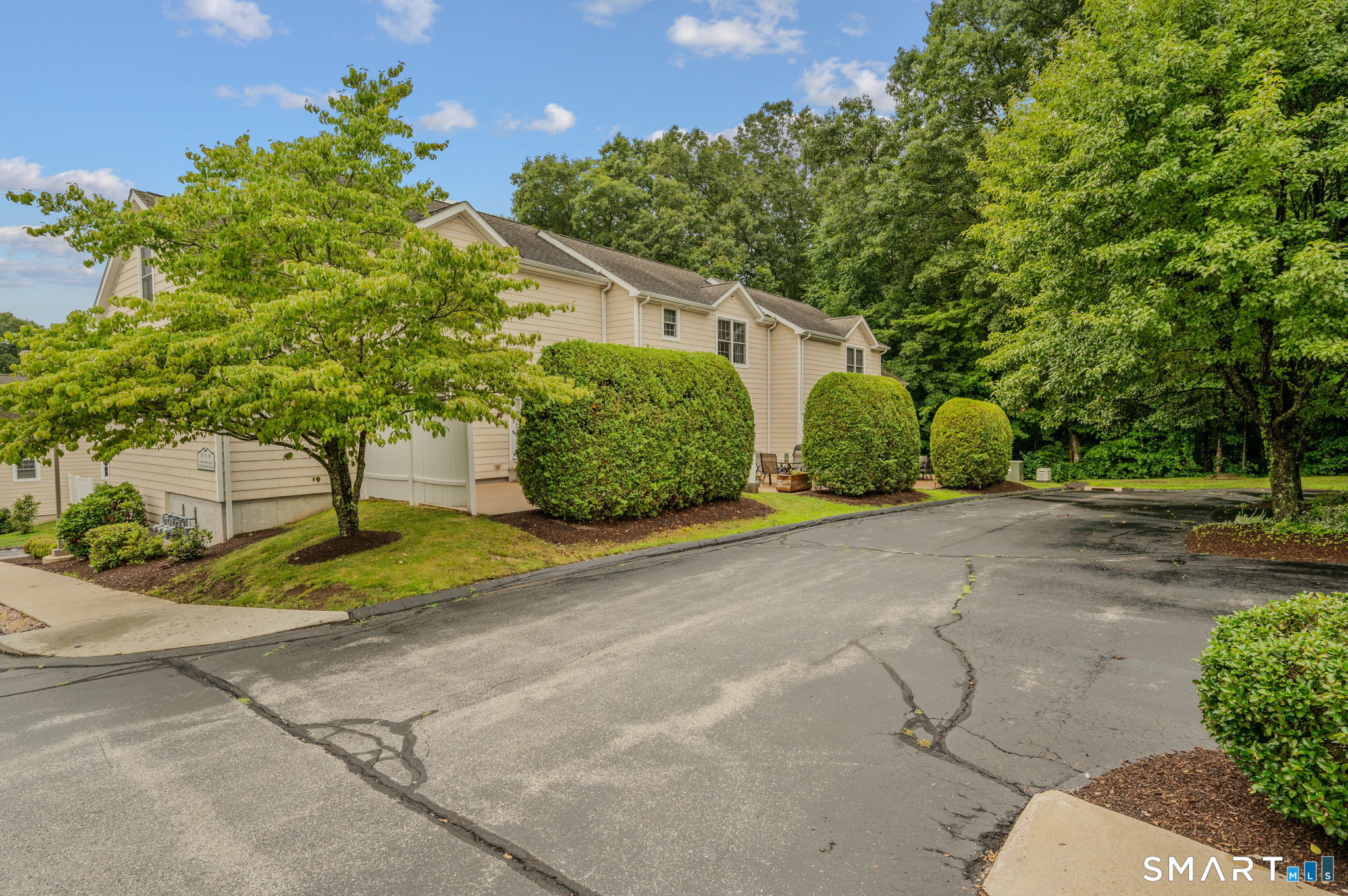 17 Parkwoods Drive Norwich CT 06360