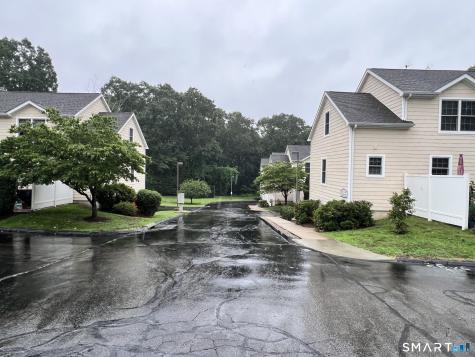 17 Parkwoods Drive Norwich CT 06360