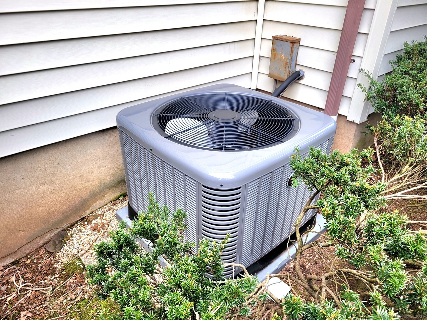 13 Oak Forest Drive Manchester CT 06042