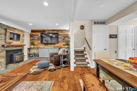 6 Highpoint Court Woodbury CT 06798