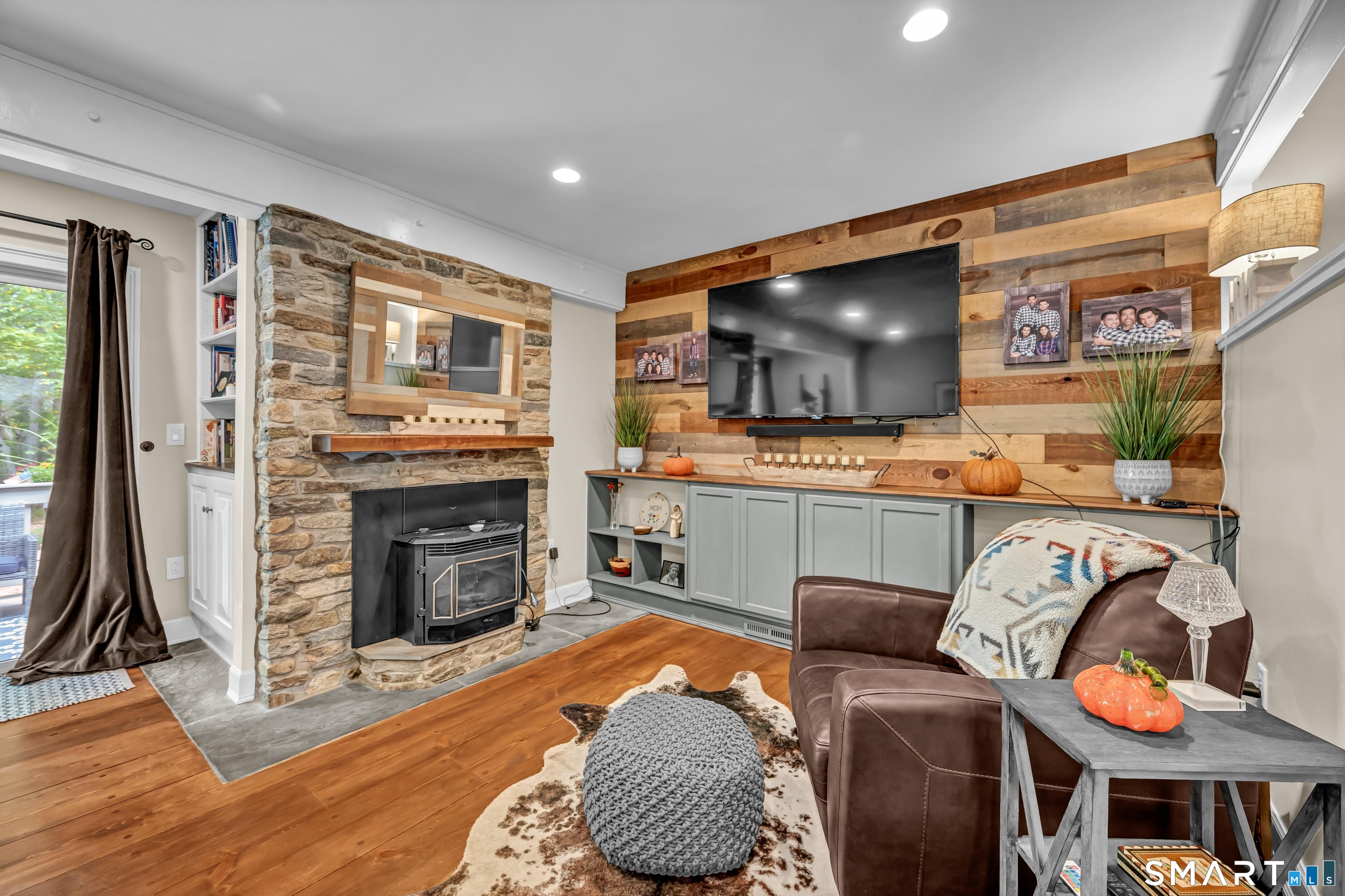 6 Highpoint Court Woodbury CT 06798