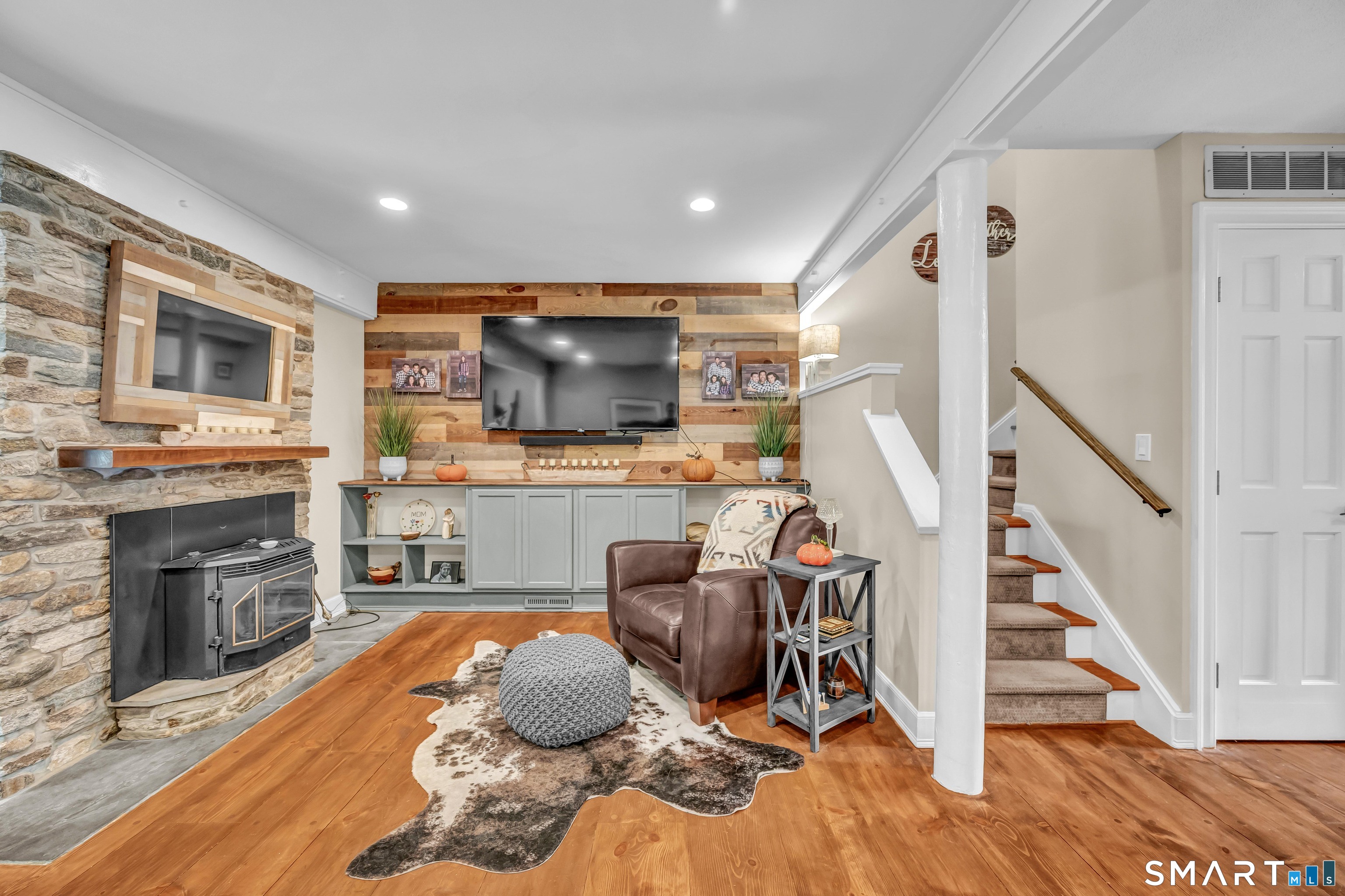 6 Highpoint Court Woodbury CT 06798
