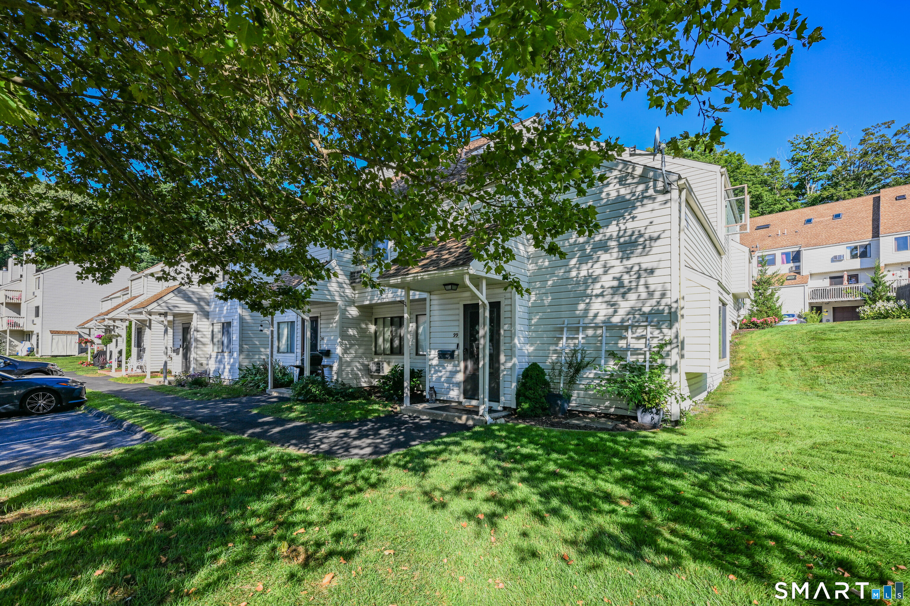 85 North Main Street East Hampton CT 06424