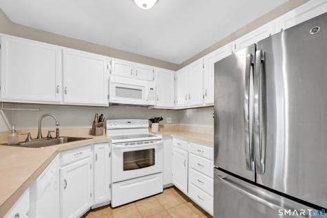 85 North Main Street East Hampton CT 06424