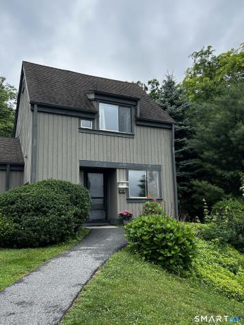 301 Herritage Village Southbury CT 06488
