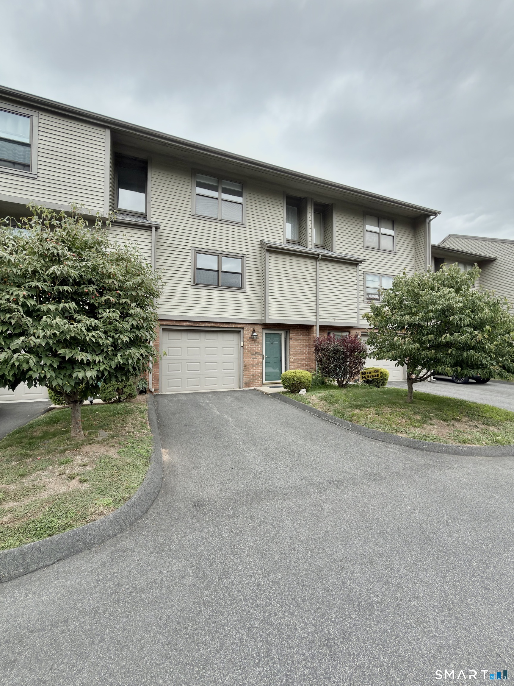 243 Metacomet Drive Meriden CT 06450