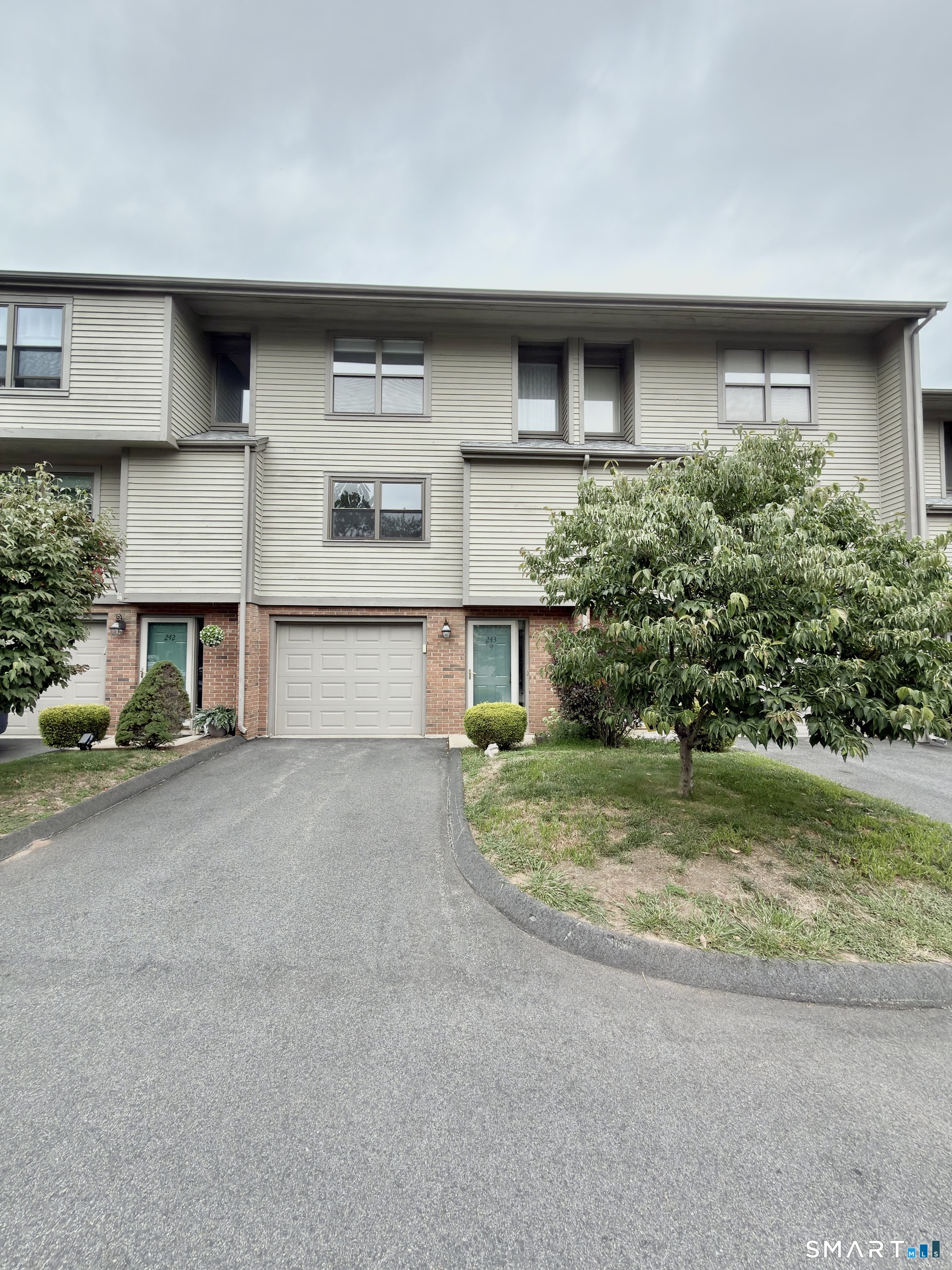 243 Metacomet Drive Meriden CT 06450