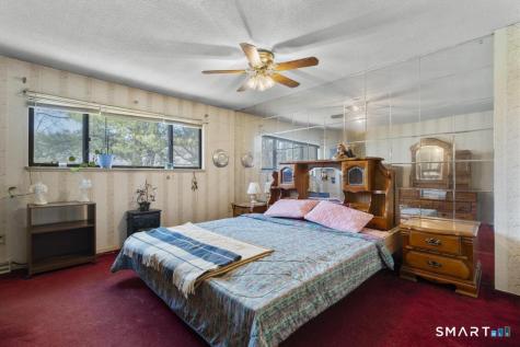113 Shagbark Drive Derby CT 06418