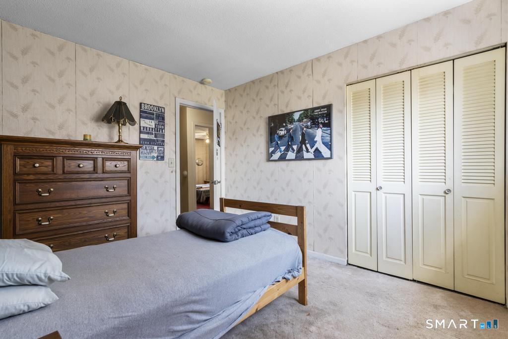 113 Shagbark Drive Derby CT 06418