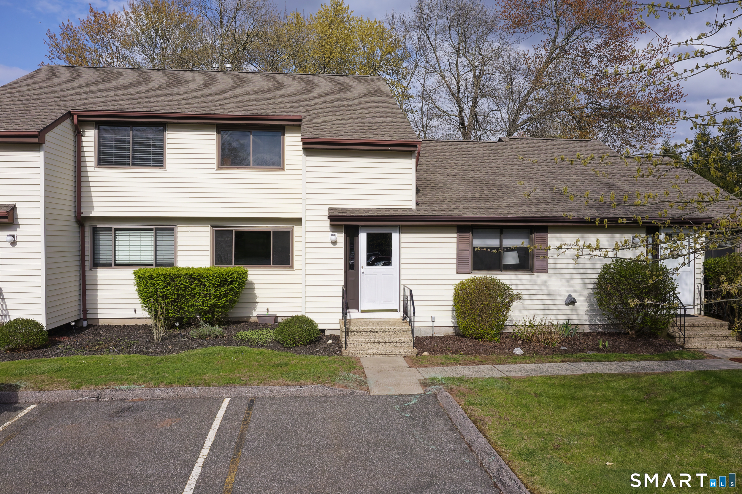 6-3 Oak Forest Drive Manchester CT 06042