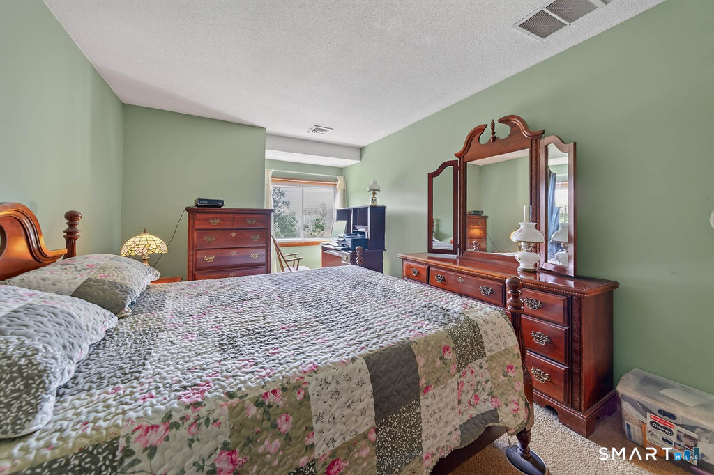 25 Florence Road Branford CT 06405