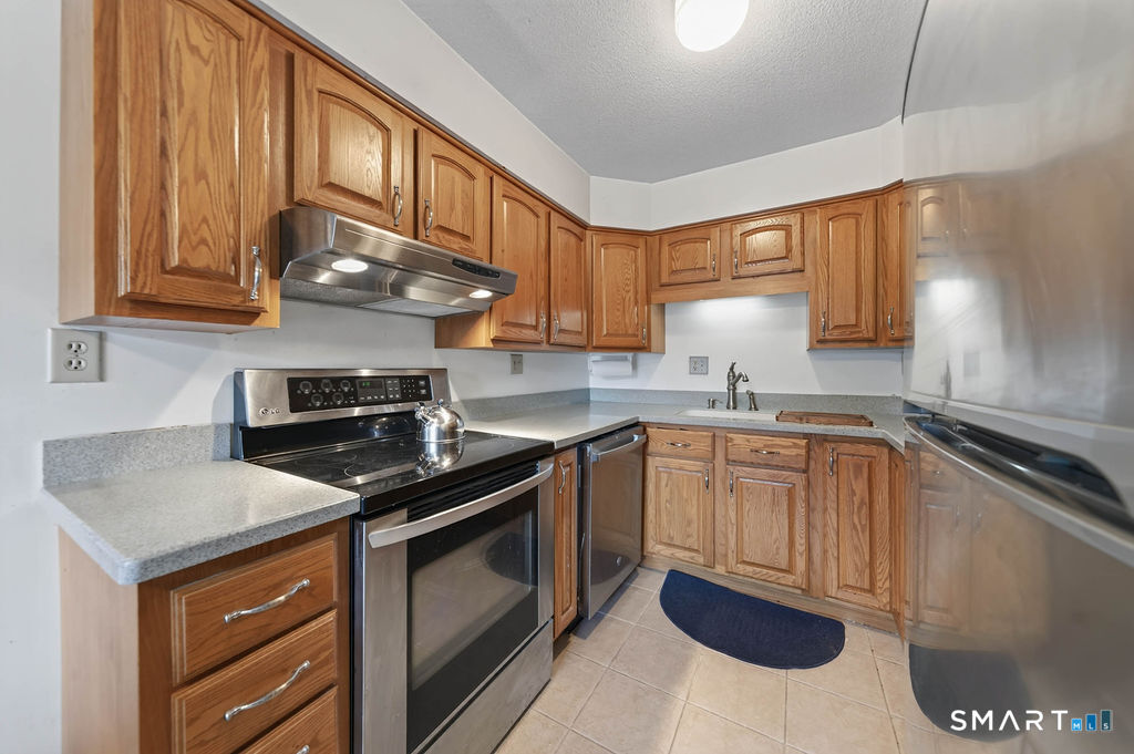 25 Florence Road Branford CT 06405