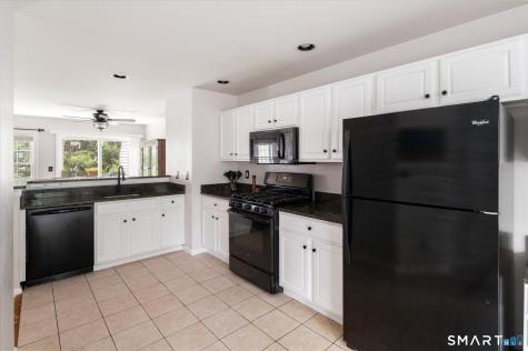 506 Larson Drive Danbury CT 06810