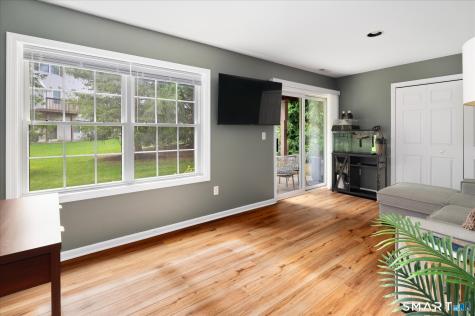 506 Larson Drive Danbury CT 06810
