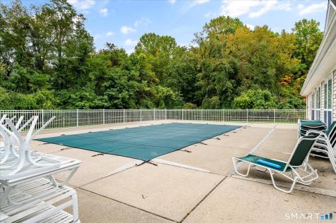 506 Larson Drive Danbury CT 06810