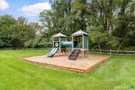 506 Larson Drive Danbury CT 06810