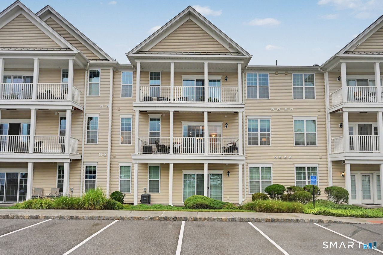 215 Center Meadow Lane Danbury CT 06810