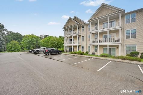 215 Center Meadow Lane Danbury CT 06810