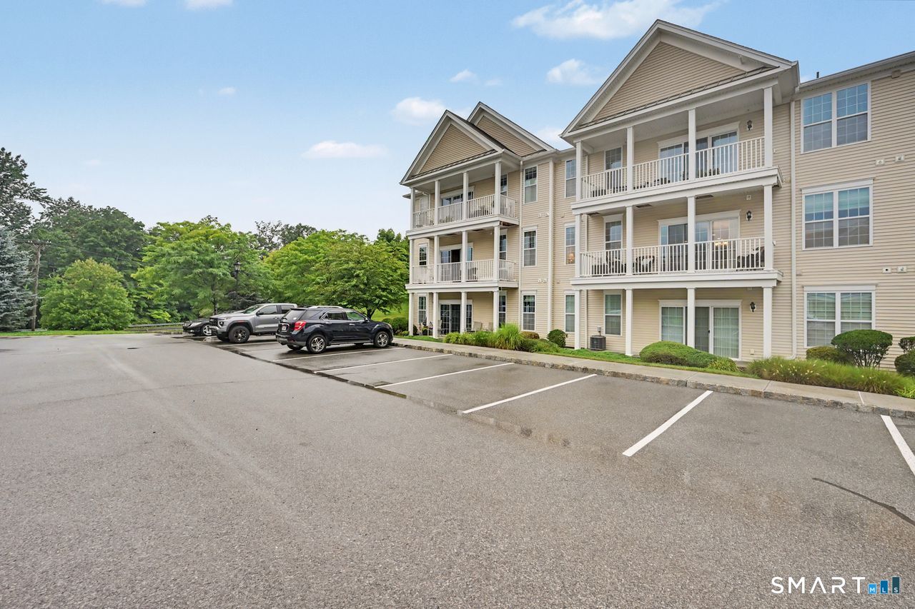 215 Center Meadow Lane Danbury CT 06810