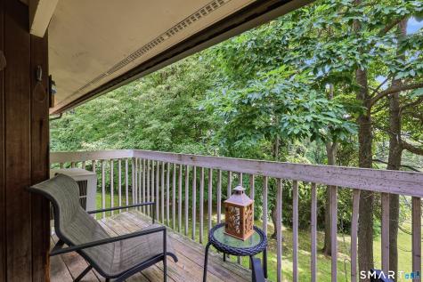 6-B Country Squire Drive Cromwell CT 06416