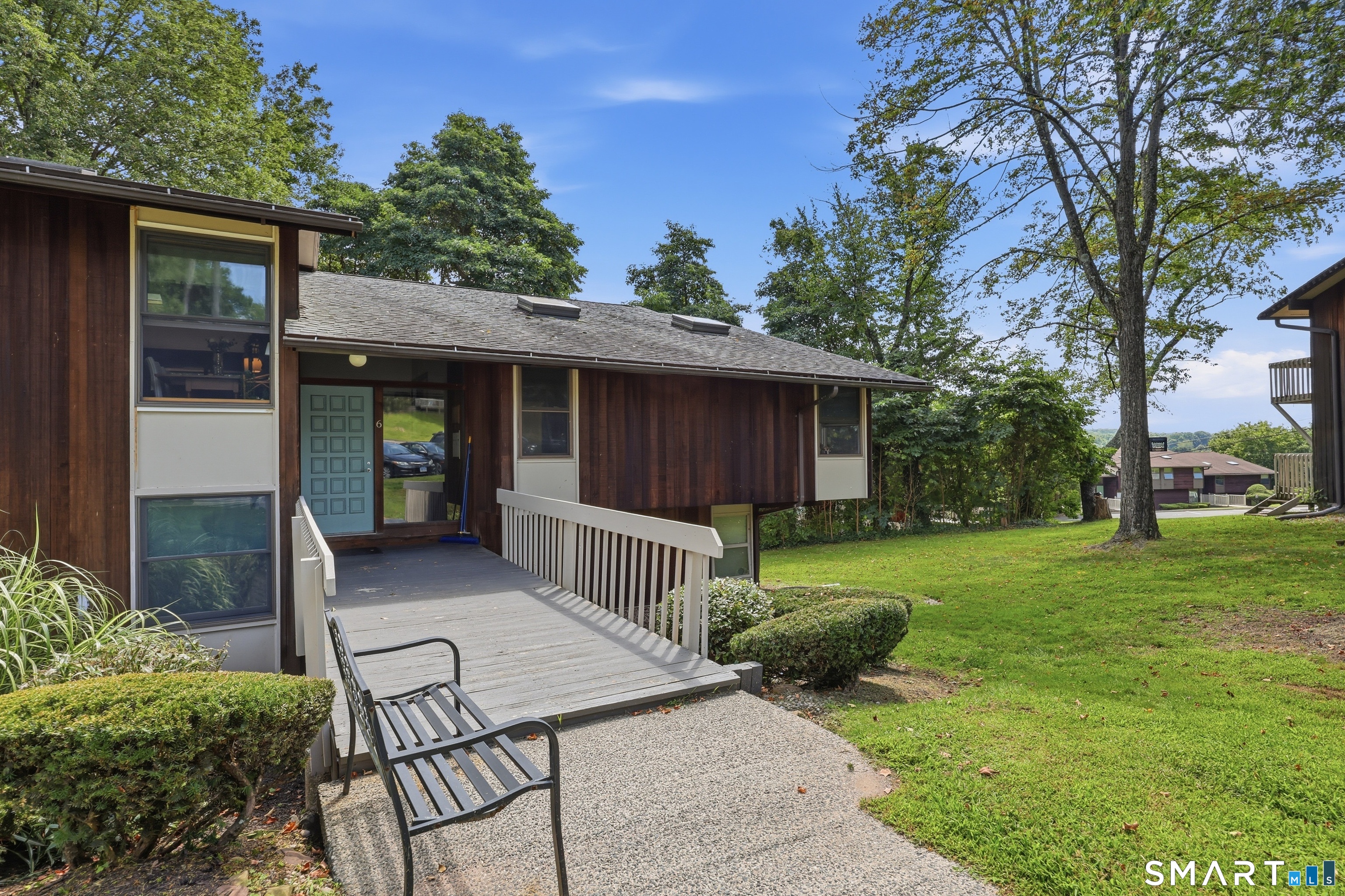 6-B Country Squire Drive Cromwell CT 06416