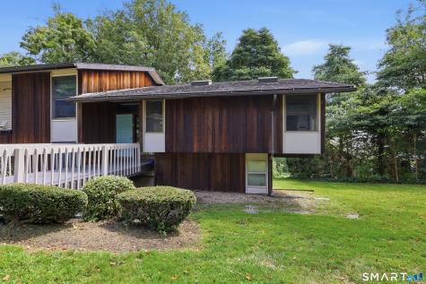 6-B Country Squire Drive Cromwell CT 06416