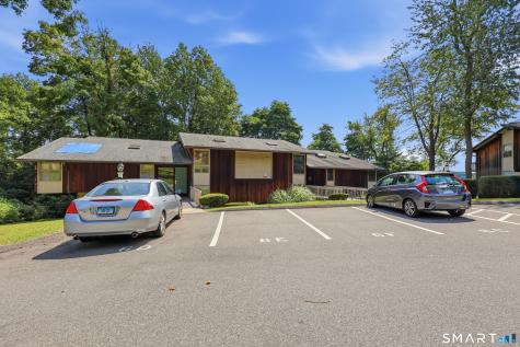 6-B Country Squire Drive Cromwell CT 06416