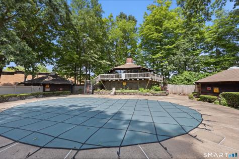 6-B Country Squire Drive Cromwell CT 06416