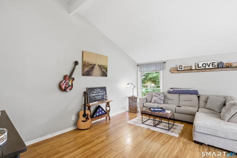 6-B Country Squire Drive Cromwell CT 06416