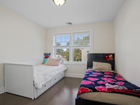 118 Berwick Avenue Fairfield CT 06825