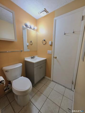 949 Pleasant Valley Road South Windsor CT 06074