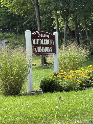 35 Nutmeg Road Middlebury CT 06762