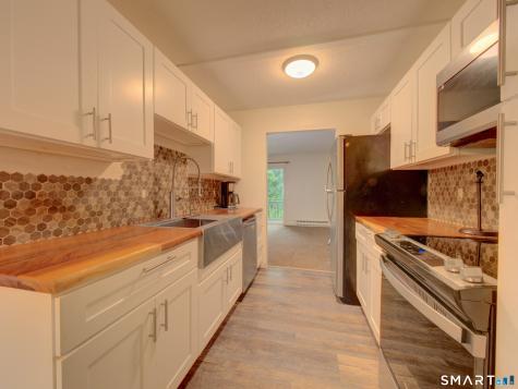 56 Suffield Meadow Drive Suffield CT 06078