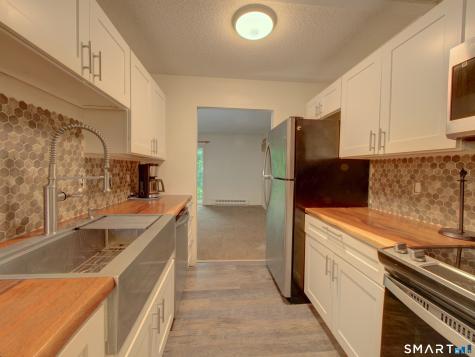 56 Suffield Meadow Drive Suffield CT 06078