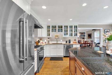 4 Aylesbury Circle Madison CT 06443