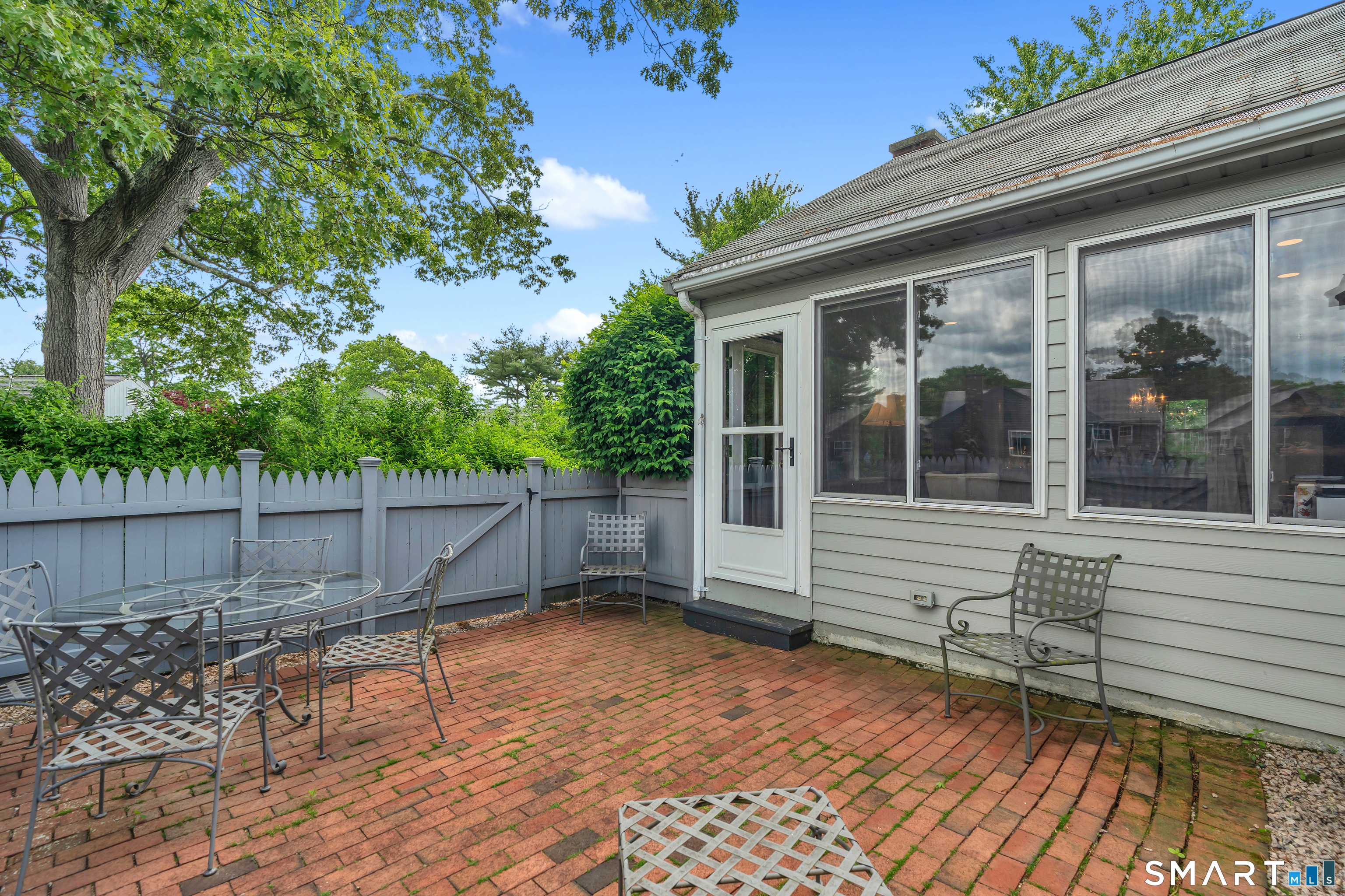 4 Aylesbury Circle Madison CT 06443
