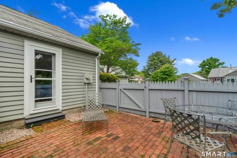 4 Aylesbury Circle Madison CT 06443