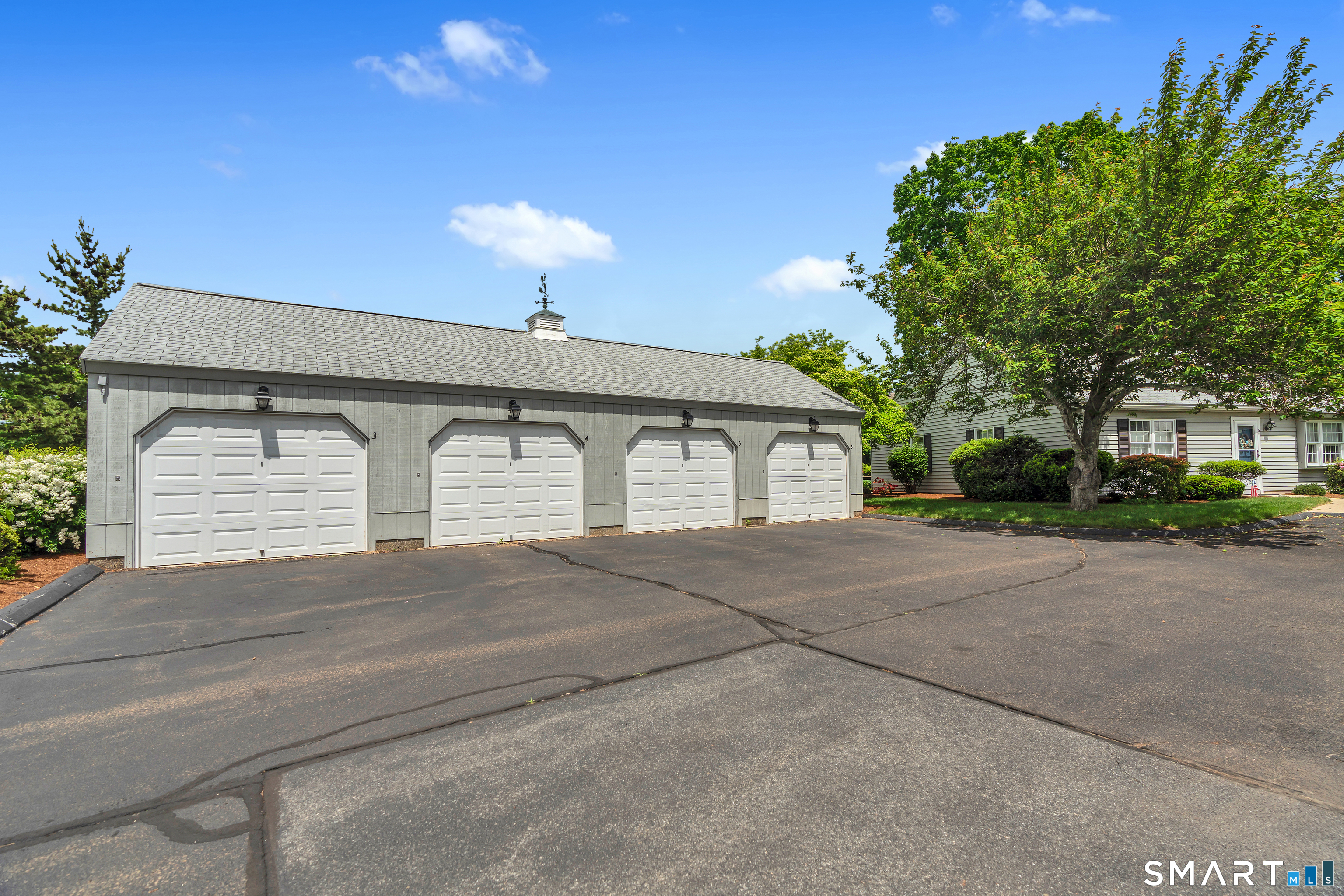 4 Aylesbury Circle Madison CT 06443