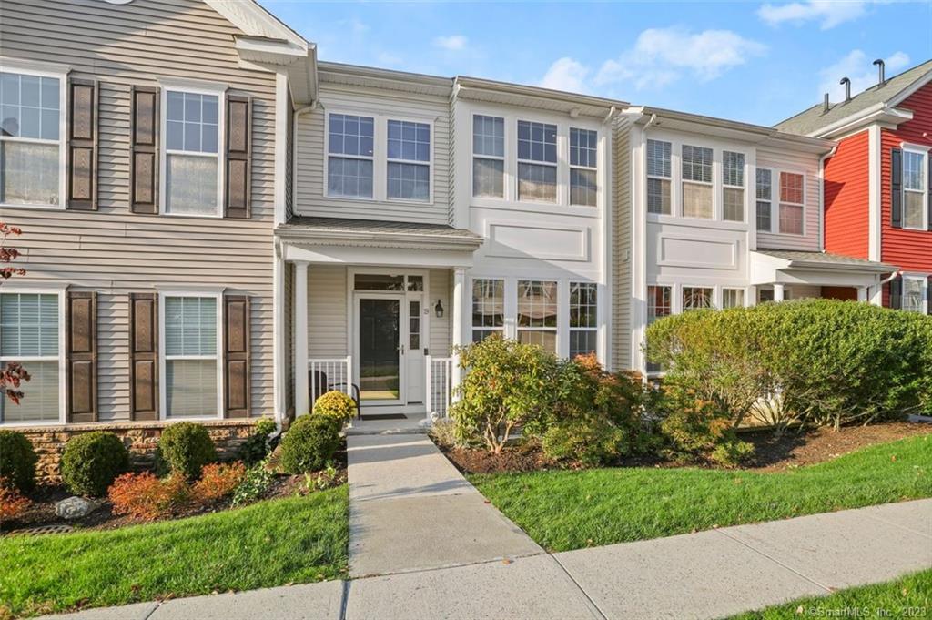 19 Orwich Court Danbury CT 06810