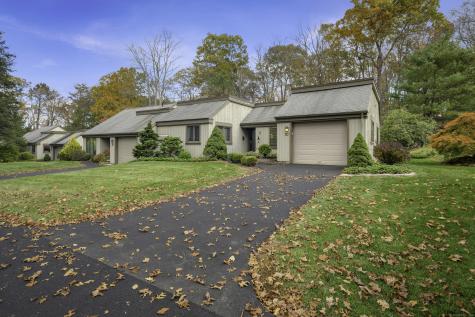 7 Heritage Crest Southbury CT 06488